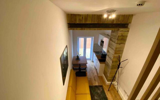 Flat 8, 10 St Johns