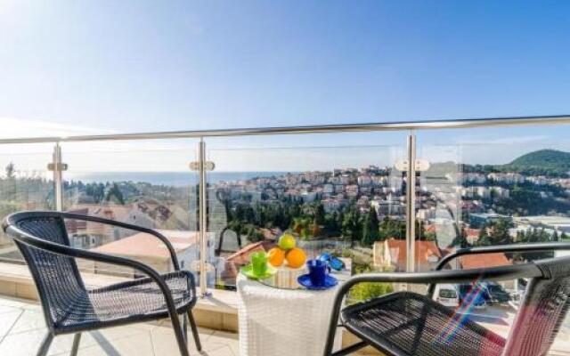 Niko's Sea View Apartment