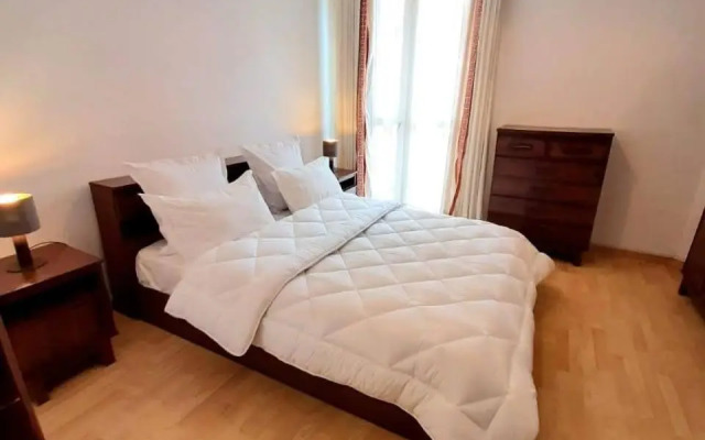 Cosy and Charming Home 2