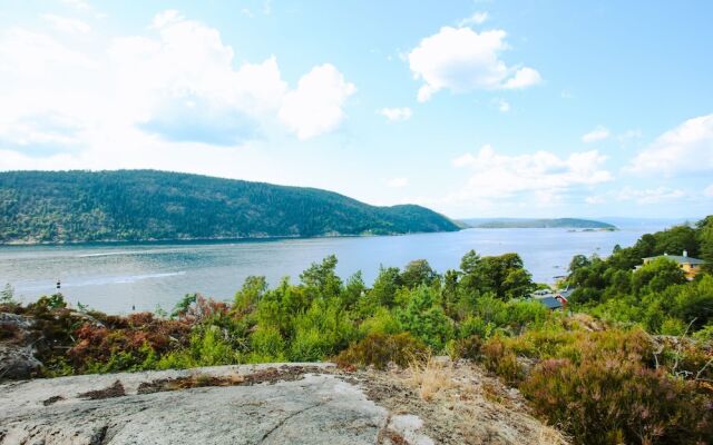 Funky Cabin With a Panoramic View of the Oslofjord