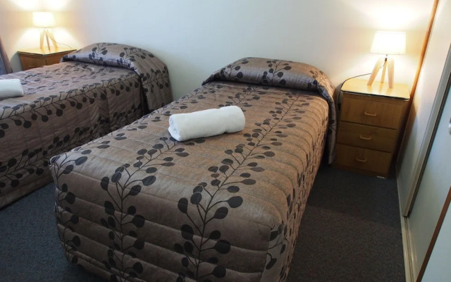 Porepunkah Pines Holiday Park