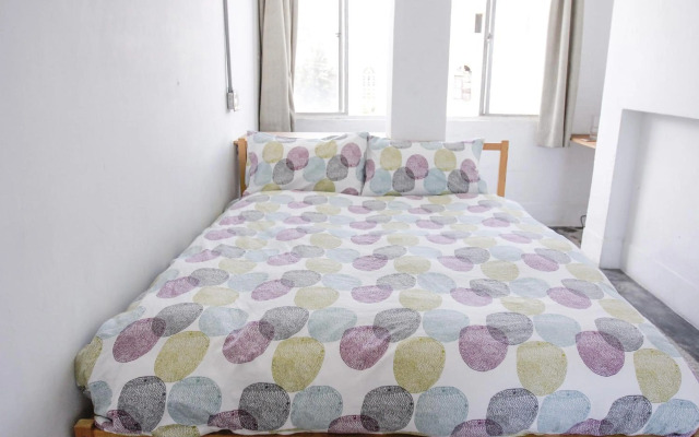 Oldmancaptain Hostel