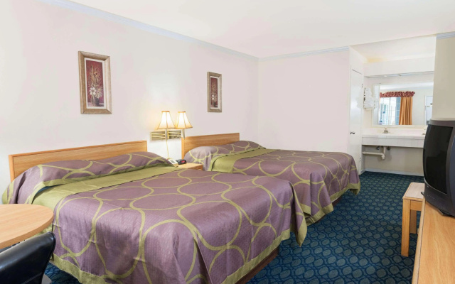 Super 8 By Wyndham Auburn