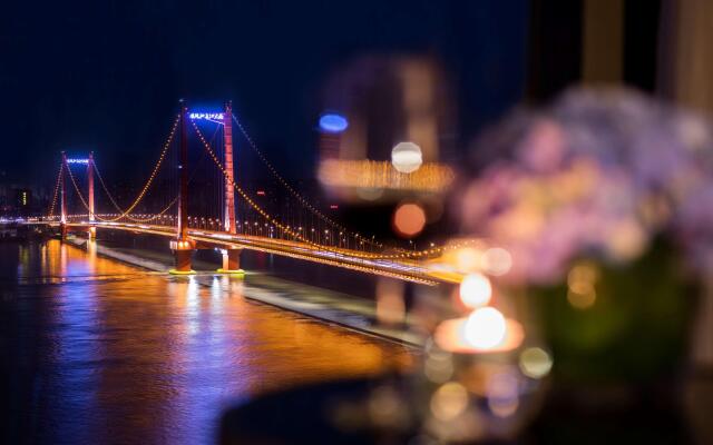 Hilton Wuhan Riverside