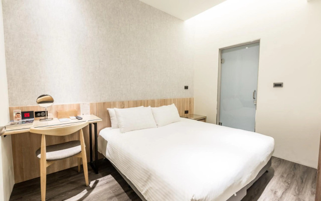 Traveller-Inn Zhongzheng Library