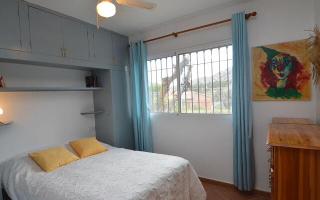 Lovely Holiday Home in Finestrat with Swimming Pool