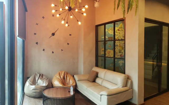 Patong Poshtel - Adults Only - Hostel