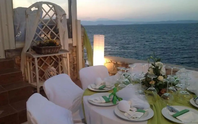 Hotel Kekrifalia