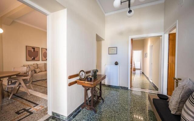Sofias LemonTree Family House