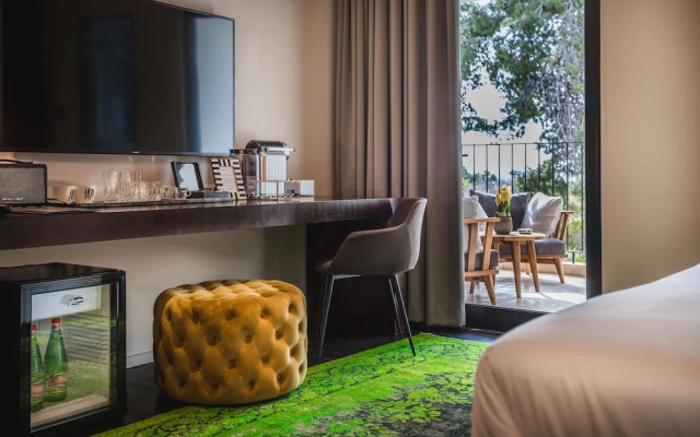 Lear Sense - Experience Luxury Hotel