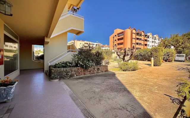 Albufeira Marina SOL With Pool by Homing