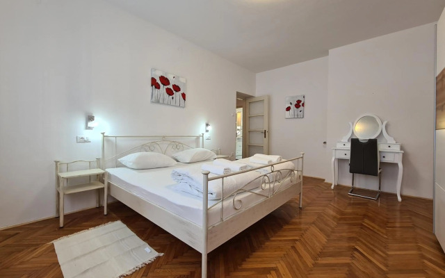 Apartment Jadran 2151