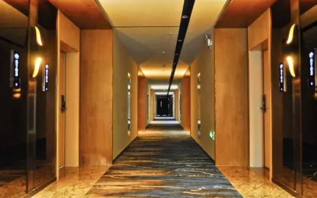 Baoqi International Hotel