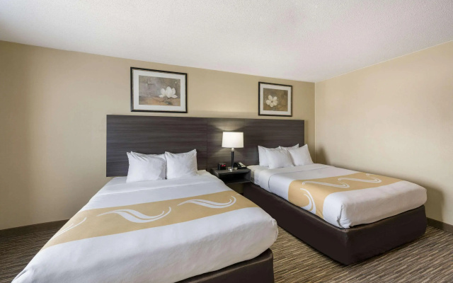 Quality Inn & Suites Fishkill South near I-84