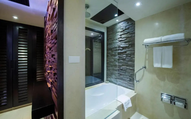 Impiana Beach Front Resort Patong, Phuket