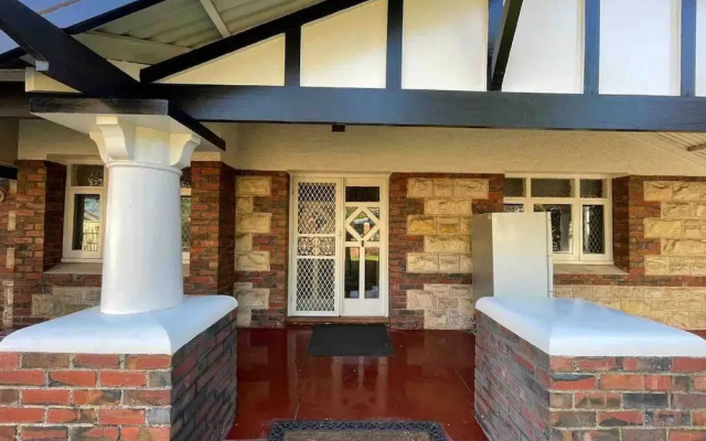 Unwind Westbourne Park Saltpool Hideaway