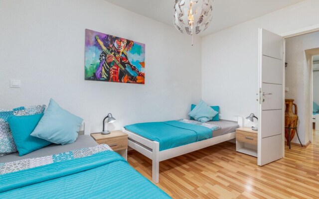 Amazing Home in Sisan with Hot Tub, WiFi & 2 Bedrooms