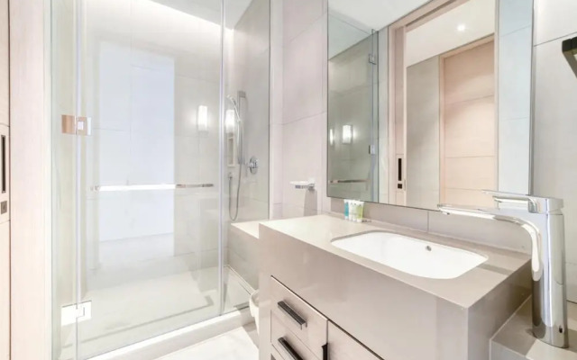 Serene Beachfront Ain Dubai View at Address JBR