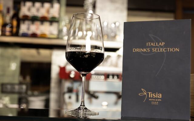 Tisia Hotel & Spa
