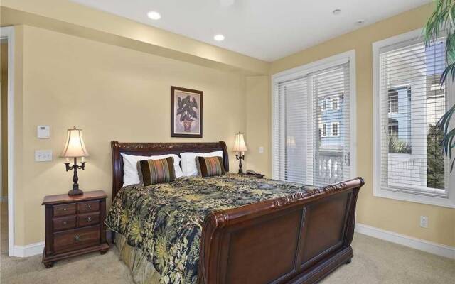 Collier Court 3 - Six Bedroom Home