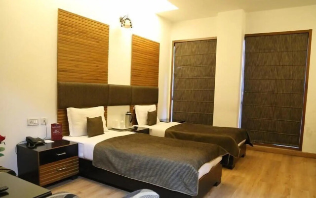 Hari's Court, Lajpat Nagar