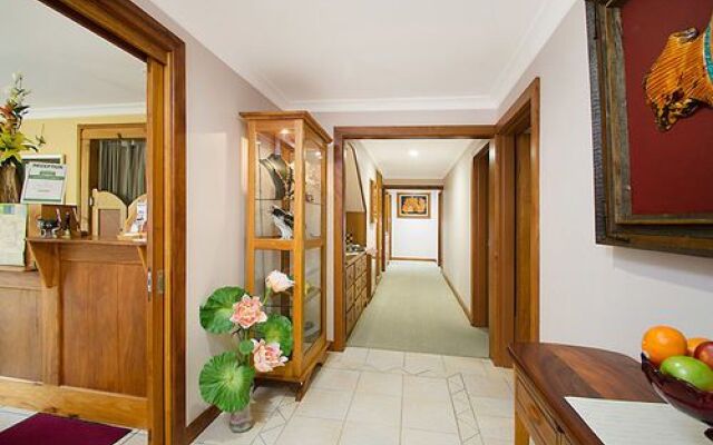 Artisan Spa Views B&B and Cottage