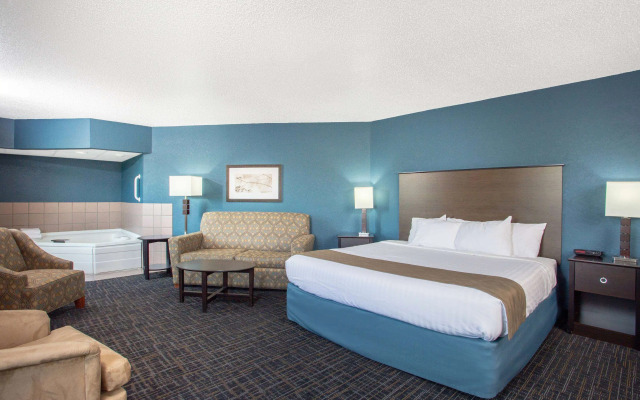 AmericInn by Wyndham Hayward