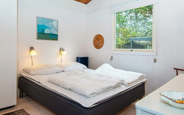 6 Person Holiday Home in Glesborg