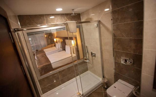 Mitannia Regency Hotel