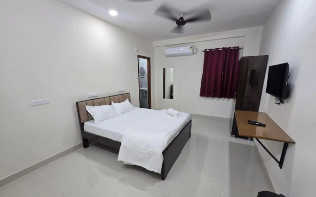 Om Sri Vigneshwara Palani Grand Hotel