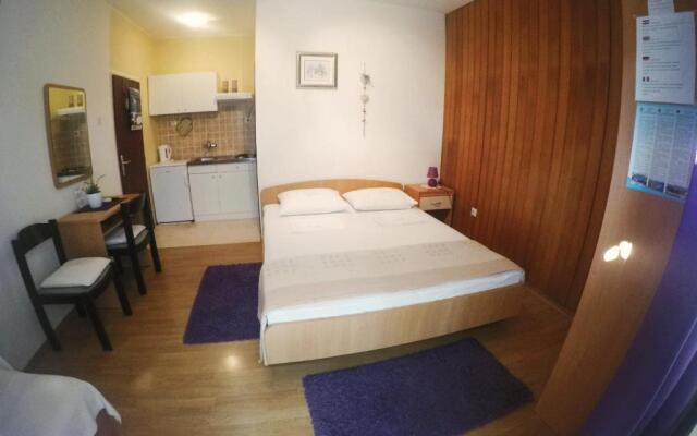 Apartments Milostić