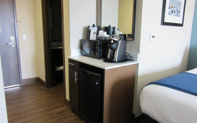 Holiday Inn Express Wichita South by IHG