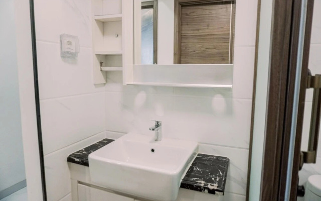 Wonderful And Homey 3Br Sky House Bsd Apartment
