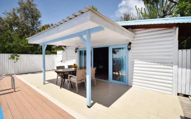 Villa Sezar by Helaltatilvillari