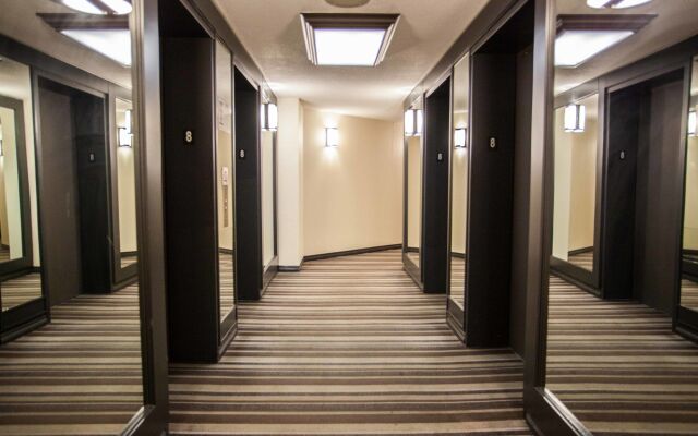 Canada Suites on Bay