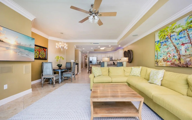 Phoenix Ix 504 3 Bedroom Condo