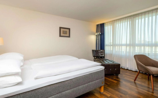 Mövenpick Hotel Nuernberg Airport