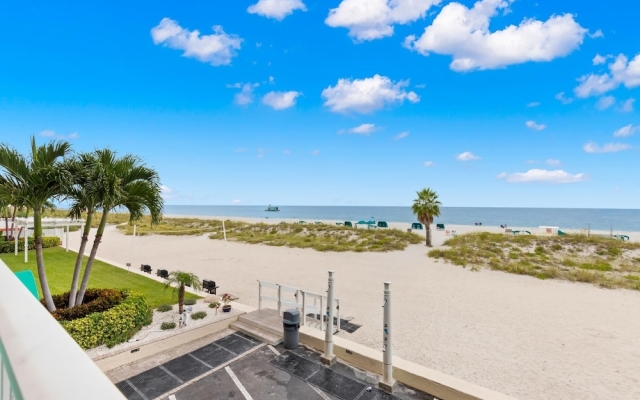 Island Inn 211