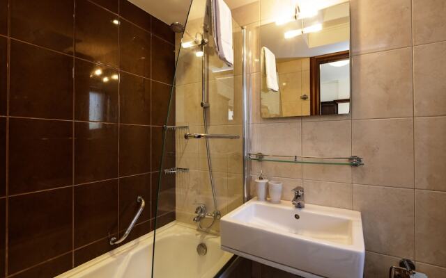 Kahlua Bay Apartments