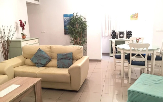 Rubarsal Burriana Nerja Bluewater