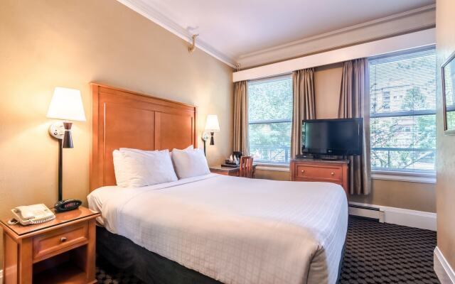 Sylvia Hotel