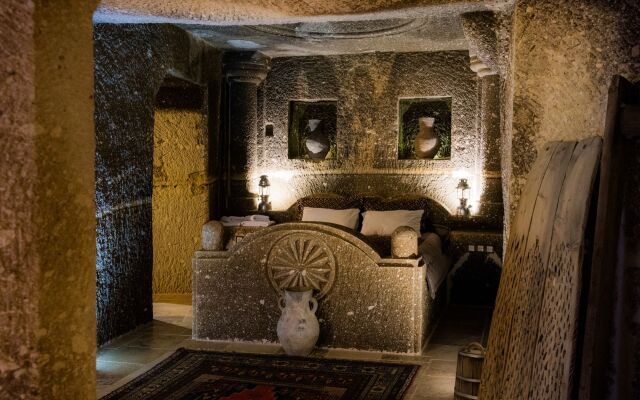 Antique Terrace Suites