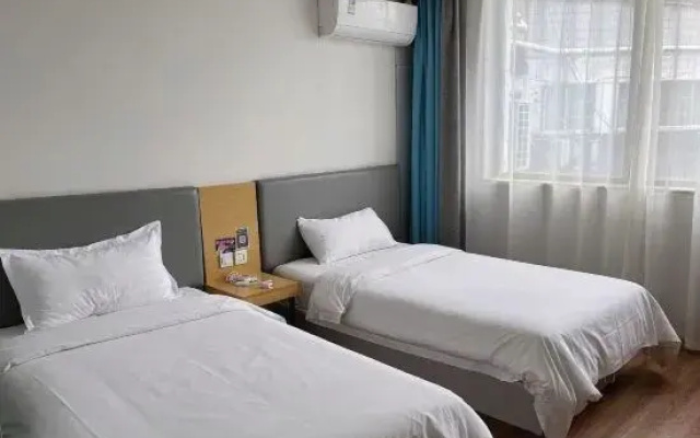 Homeinn Hotel (Ningbo Tianyi Square Center)