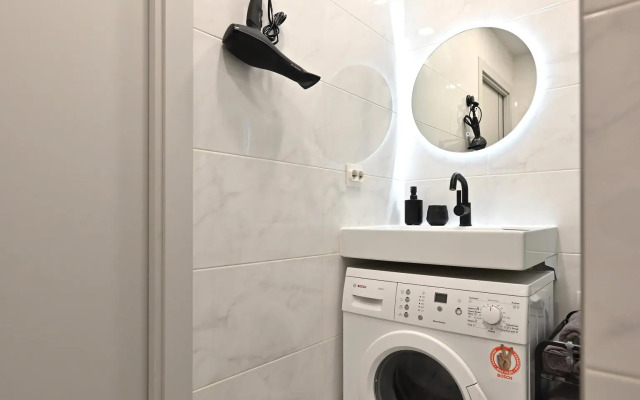 New Life (Нью Лайф) на Партизанском переулке