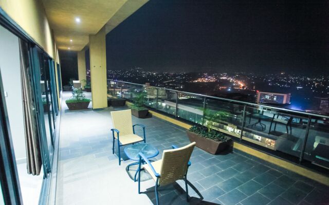 Boulevard Suites