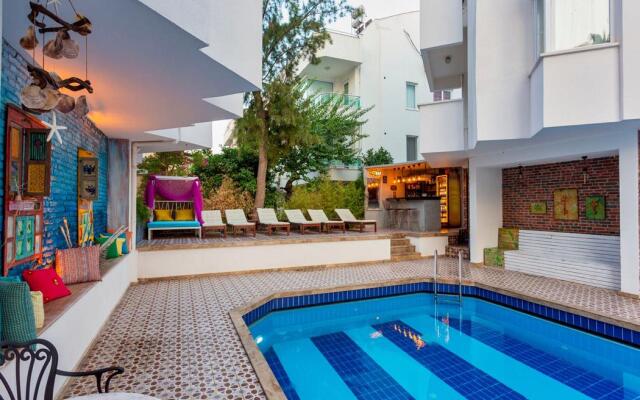 Azuu Suite Hotel