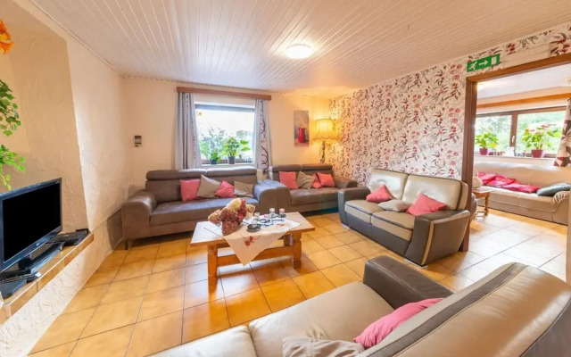 Holiday Home in Montleban With Sauna