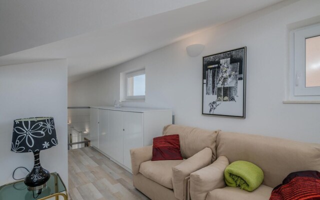 Amazing Home in Linardici With Wifi and 6 Bedrooms