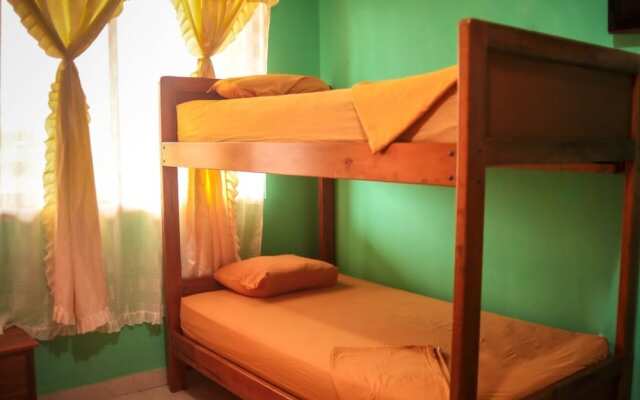 Hotel SanMarena Mompiche