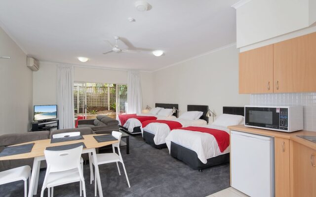 Zenith Studio, Unit 4/10 Messines Street